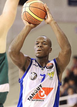 Troisième signature au club d’Angers Étoile d’Or Saint Léonard Basket en la personne de Jimmy LUPOT !