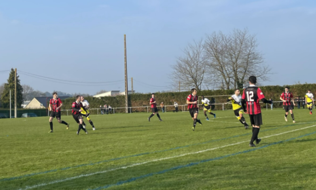 D1 (J16) : Longuenée-en-Anjou se satisfait de la victoire face à la Possosavennières (1-0).