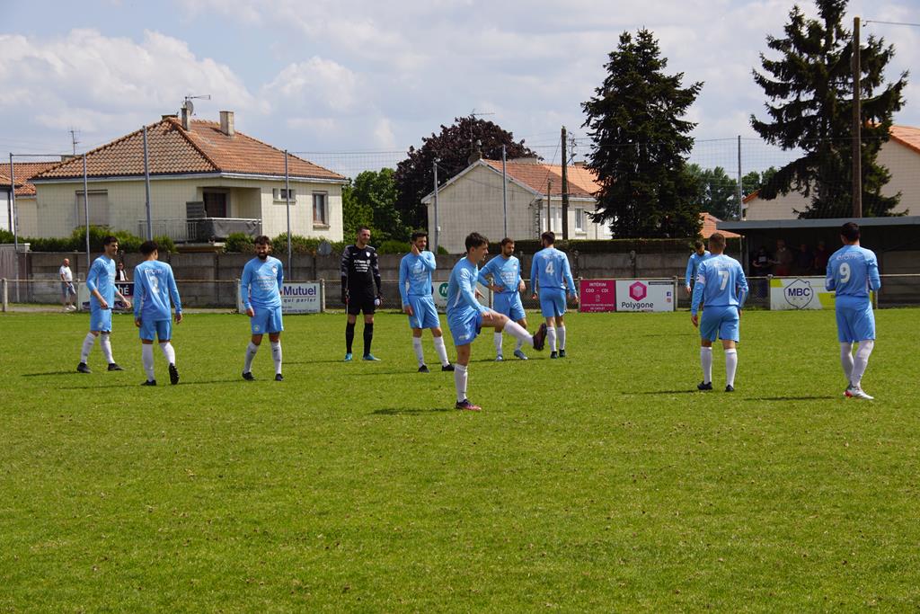 Coupe de l’Anjou : Duel au sommet entre Mûrs-Érigné et Saint-Pierre Montrevault !