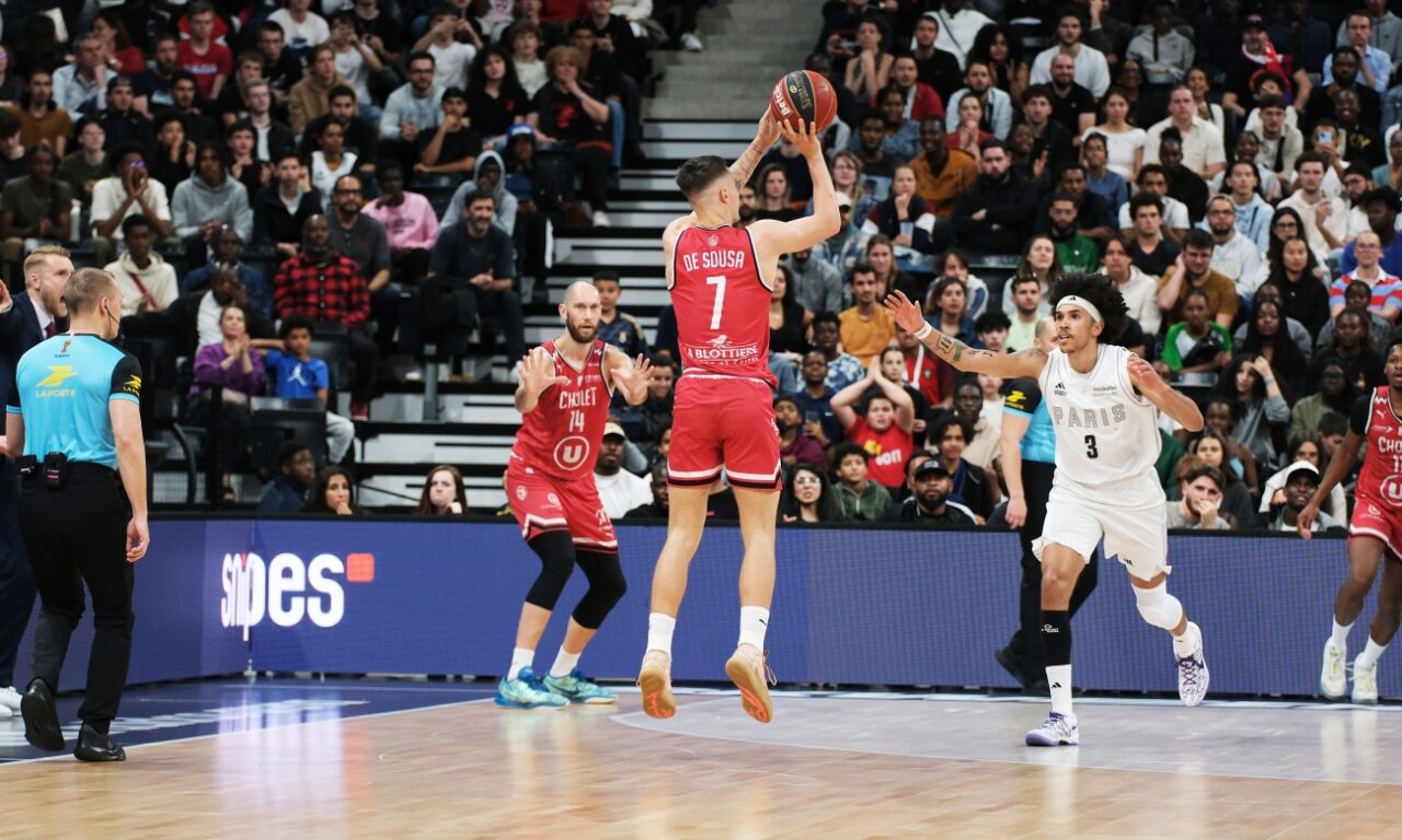 Playoffs Betclic Elite (1/4 de finale, Match 1) : Cholet fait tomber le Paris Basket et brise leur série historique de victoires !