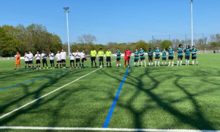 R2 (J18) : La R3 tend les bras à des Montreuillais complètement hors-sujet à Orvault…